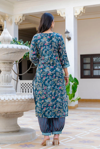 Embroidered Women's Kurta Set - Classic & Contemporary Styles | Divrano